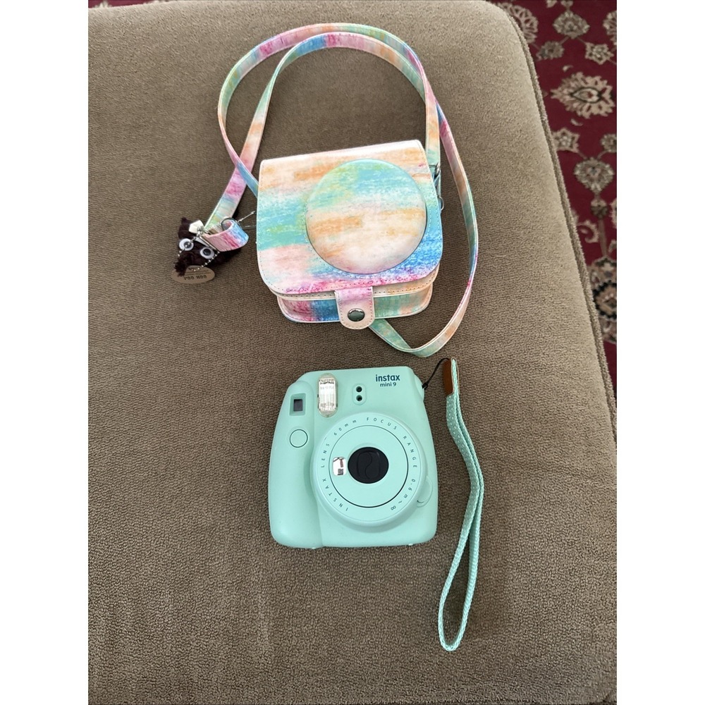 Fujifilm Instax Mini 9 Instant Film Camera Mint Green Tested Works & Case (Lexi)